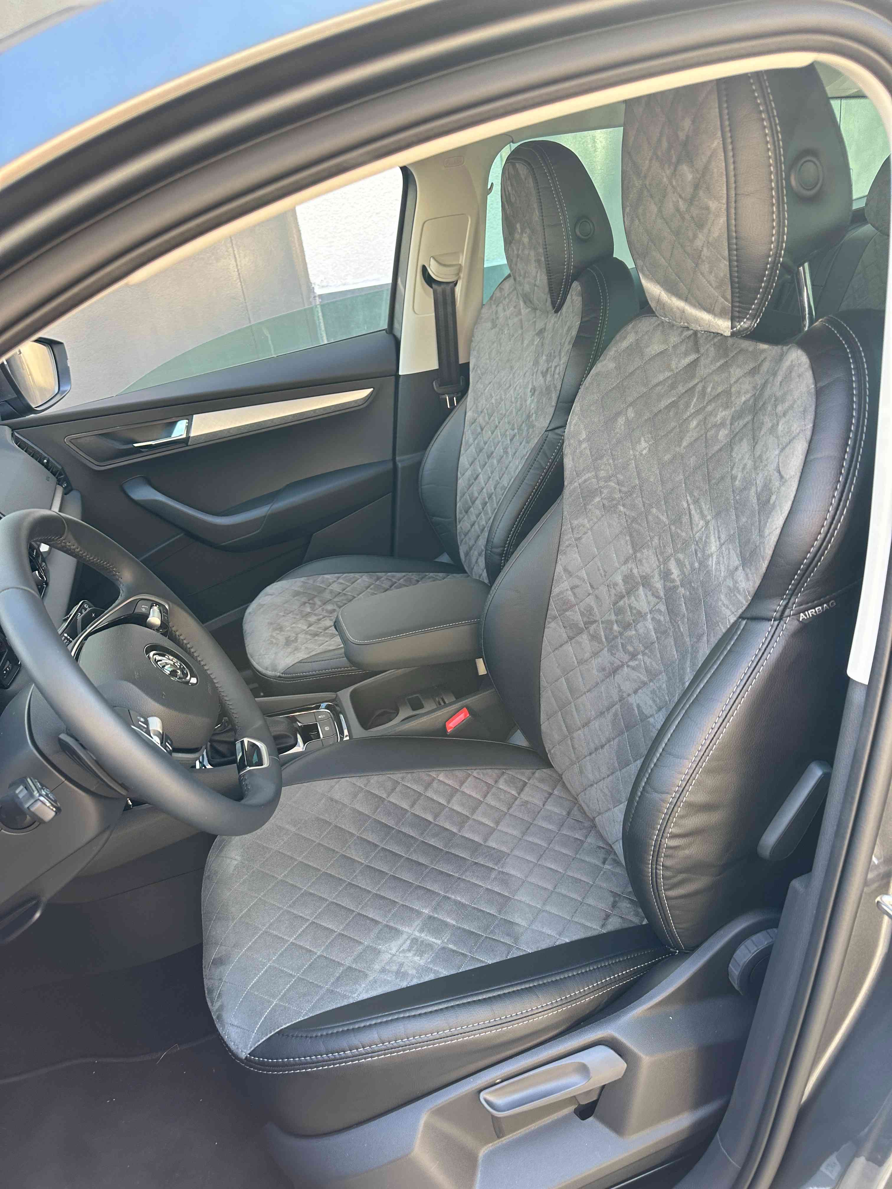 Huse auto Skoda Karoq